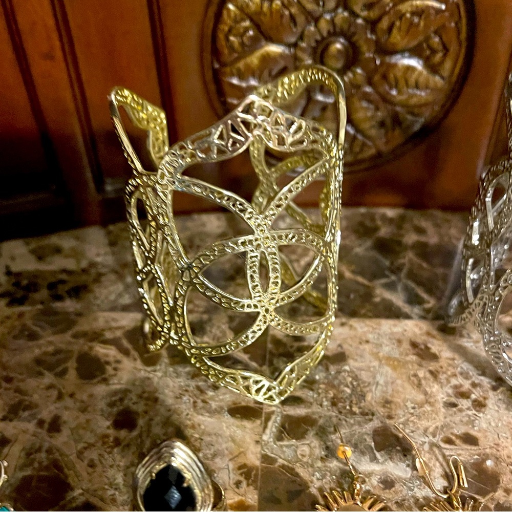 GORGEOUS RONI FILIGREE STATEMENT CUFF BRACELET FROM KENDRA SCOTT